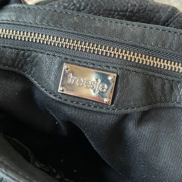 Treesje Black Crossbody Black Leather Bag - Picture 10 of 16